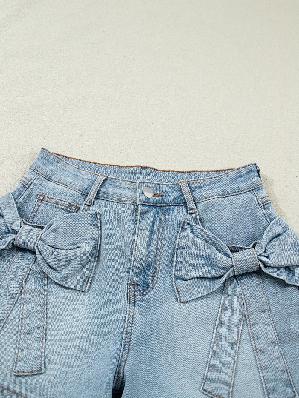 High-Rise Light Blue Denim Shorts with Bow Pockets WOMEN - Picture 8 of 10